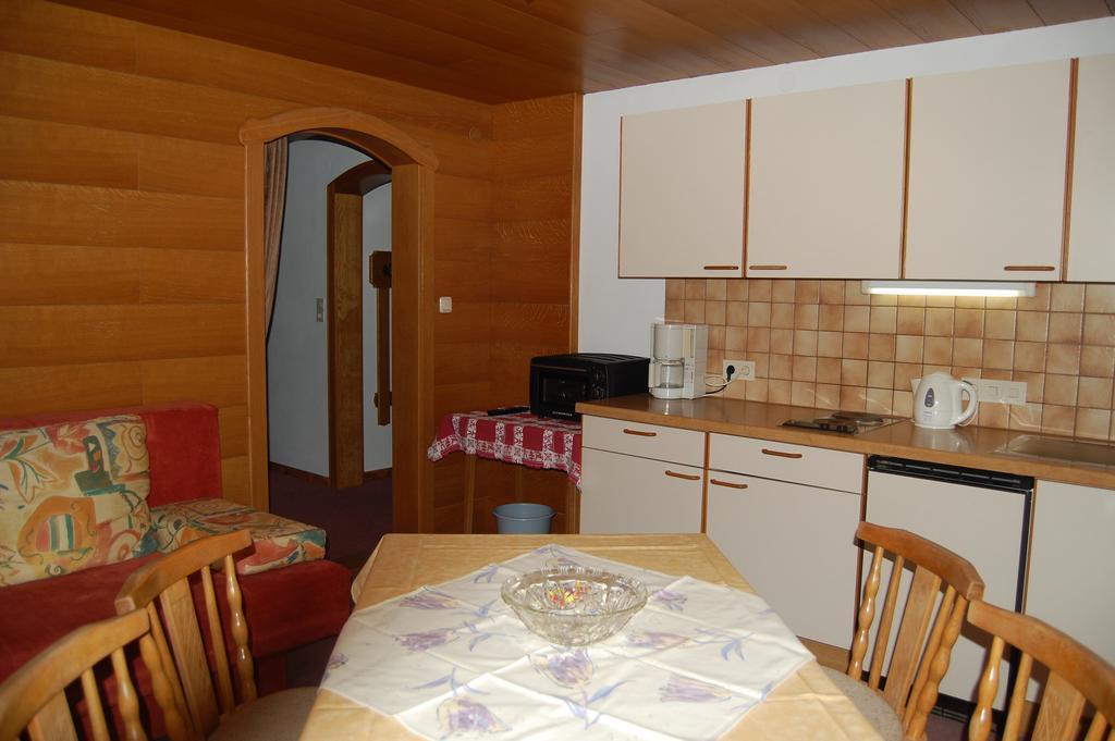 Haus Waldrast Apartment Елбигеналп Стая снимка