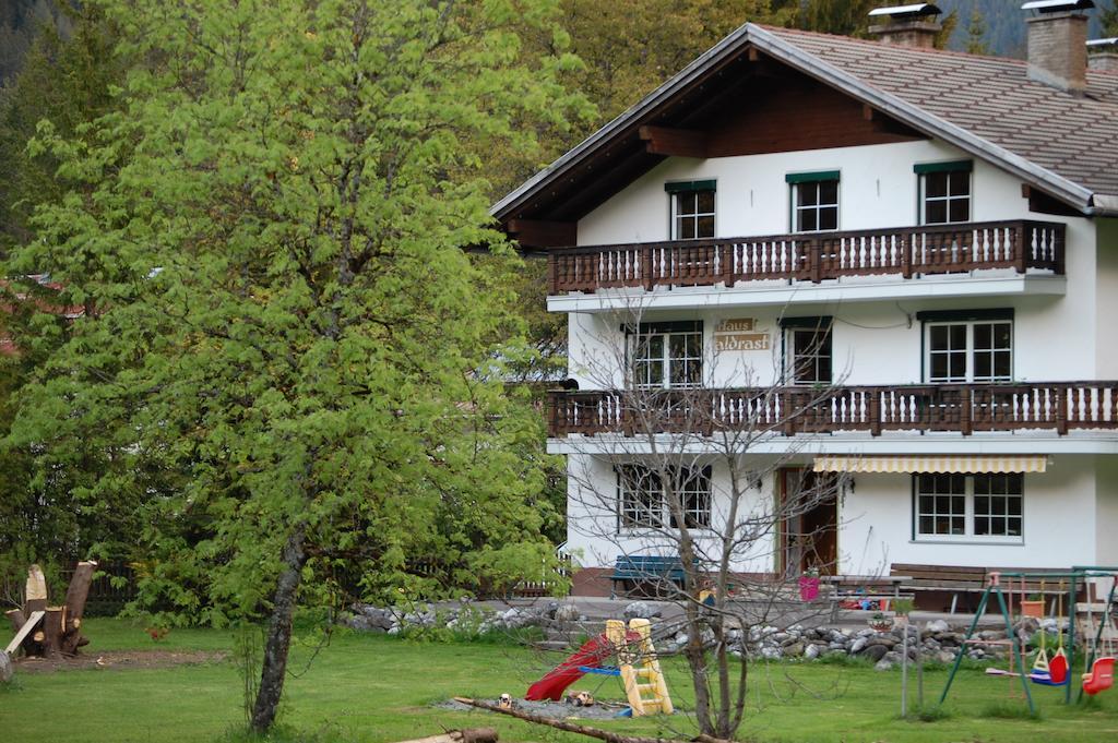 Haus Waldrast Apartment Елбигеналп Екстериор снимка