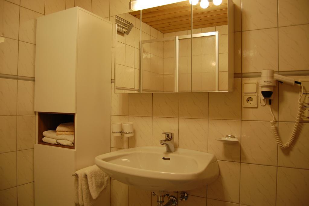 Haus Waldrast Apartment Елбигеналп Екстериор снимка