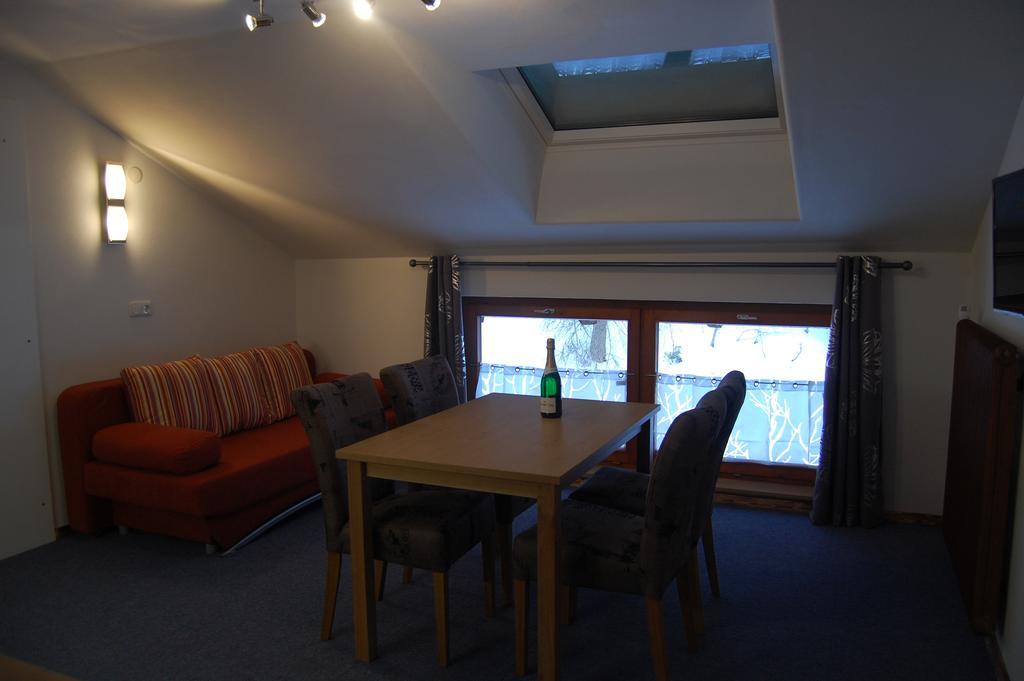 Haus Waldrast Apartment Елбигеналп Екстериор снимка